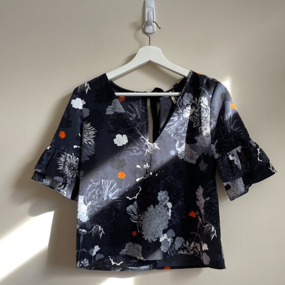 Top Shop Perfectly Cropped Back Tie Floral Top Medium Deep V - Picture 1 of 5